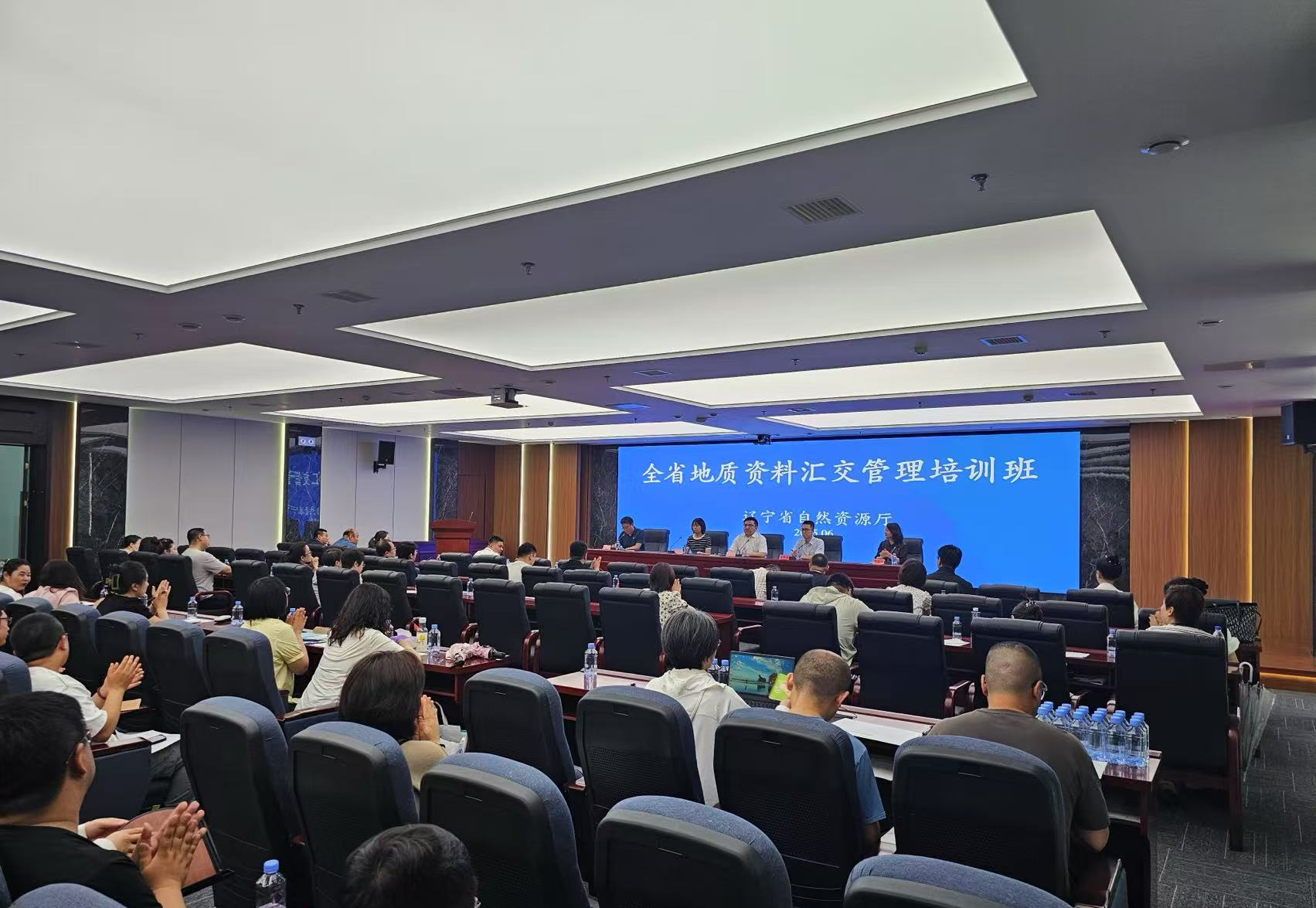 微信图片_20250705101402.png 微信图片_20250705101402.png